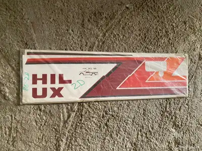 قطع هايلكس 1984-1988 5