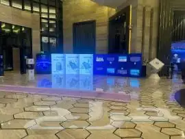شاشات دعائية خارجية و داخلية شاشات رقمية شاشات إعلانية 1