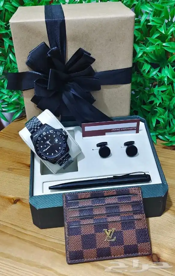 هدايا اليوم الوطني 35