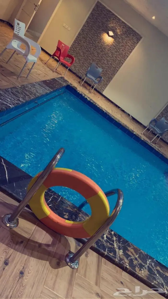 استراحه كبيره ونظيفه قسمين ومسبح ومقلط عشاء 0