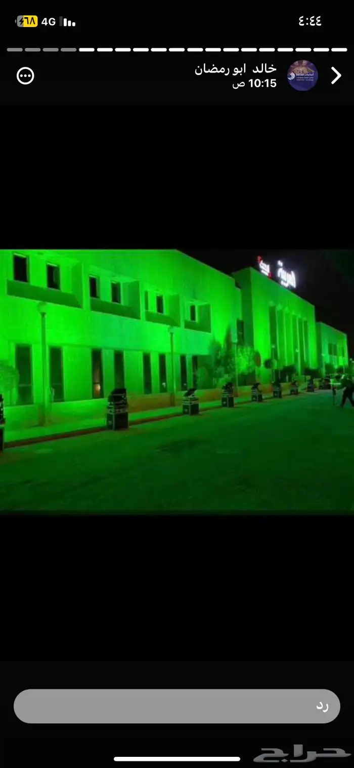 شاشات عرض مسرح خشب. اضاءة ترأس سماعات 1