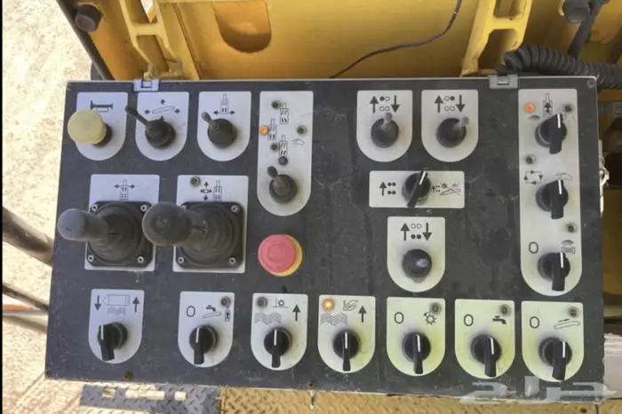 قشاطه اسفلت بوماج موديل 2014 للبيع رقم القطعة 1991 3