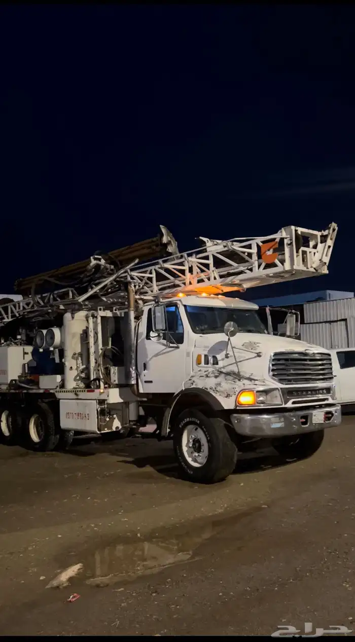 حفار آبار ارتوازية 0