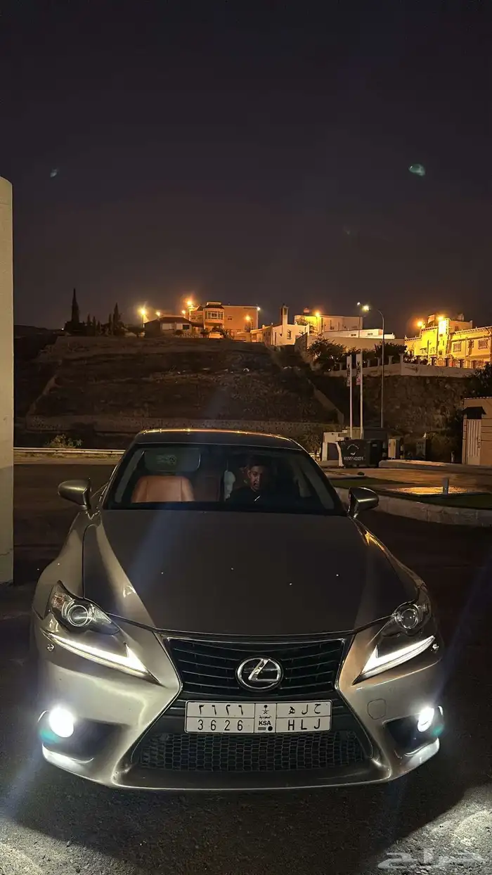 لكزس اي اس 350 15
