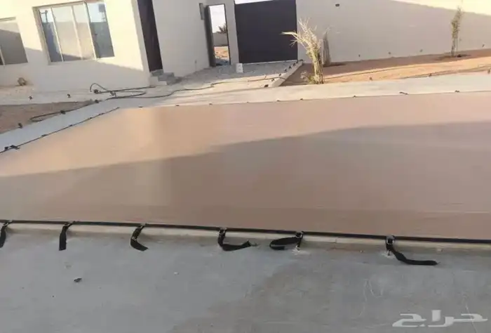 غطاء مسابح و شراعات بي في سي 8