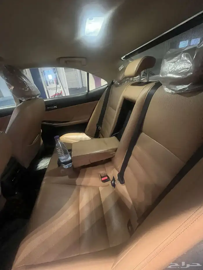 لكزس اي اس 350 8