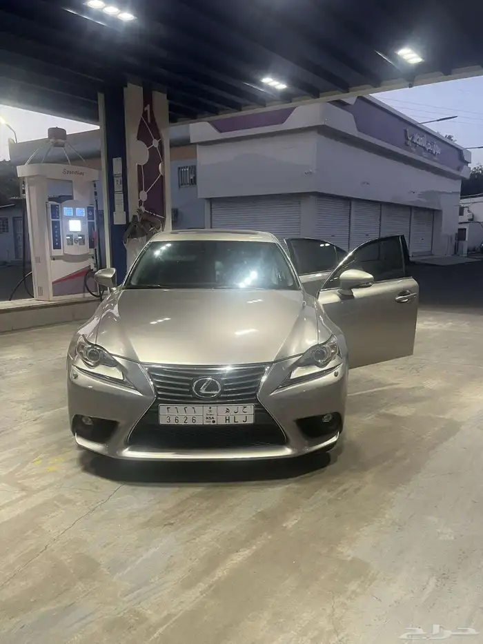 لكزس اي اس 350 6