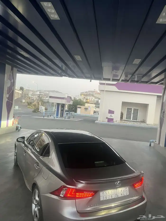 لكزس اي اس 350 14