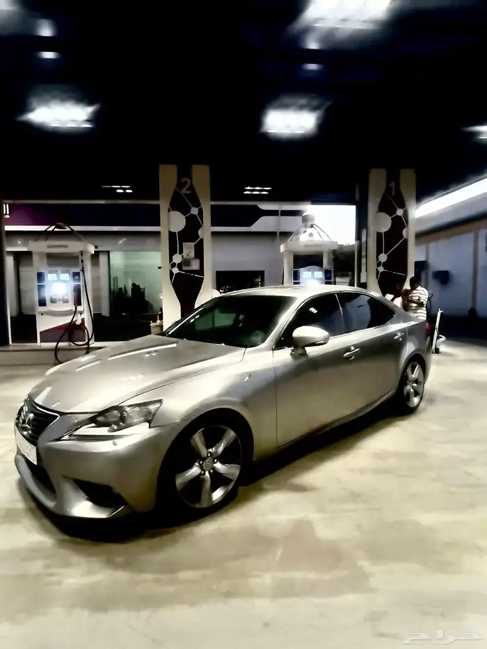 لكزس اي اس 350 9