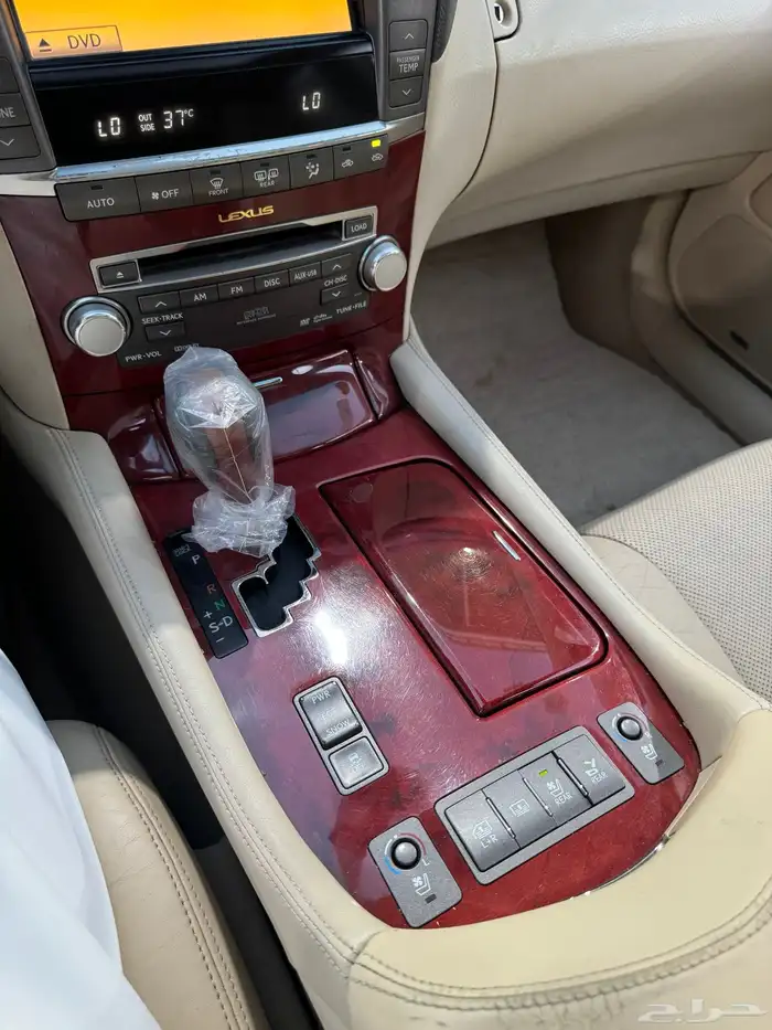 لكزس LS460 2011 لارج .. نظيف 24