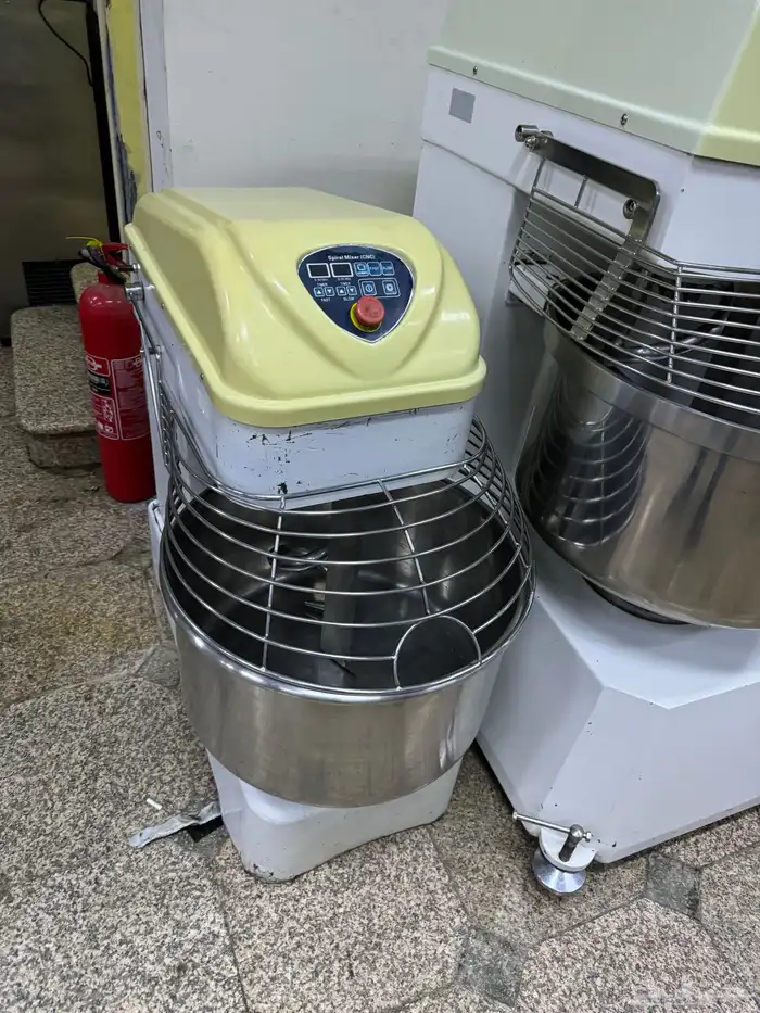 عجنات ايطالي تركي فرادت ايطالي تايواني مستعمل نضيف شبه جديد 11