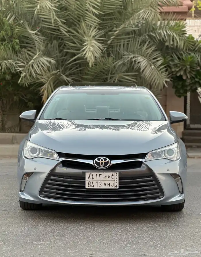 ((تم البيع )) كامري GLX مخزن ماشي 84 الف 0