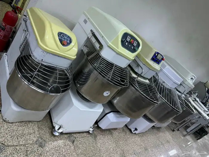 عجنات ايطالي تركي فرادت ايطالي تايواني مستعمل نضيف شبه جديد 0