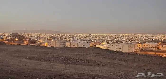 أرض بإطلالة فريدة وفرصة ذهبية 0