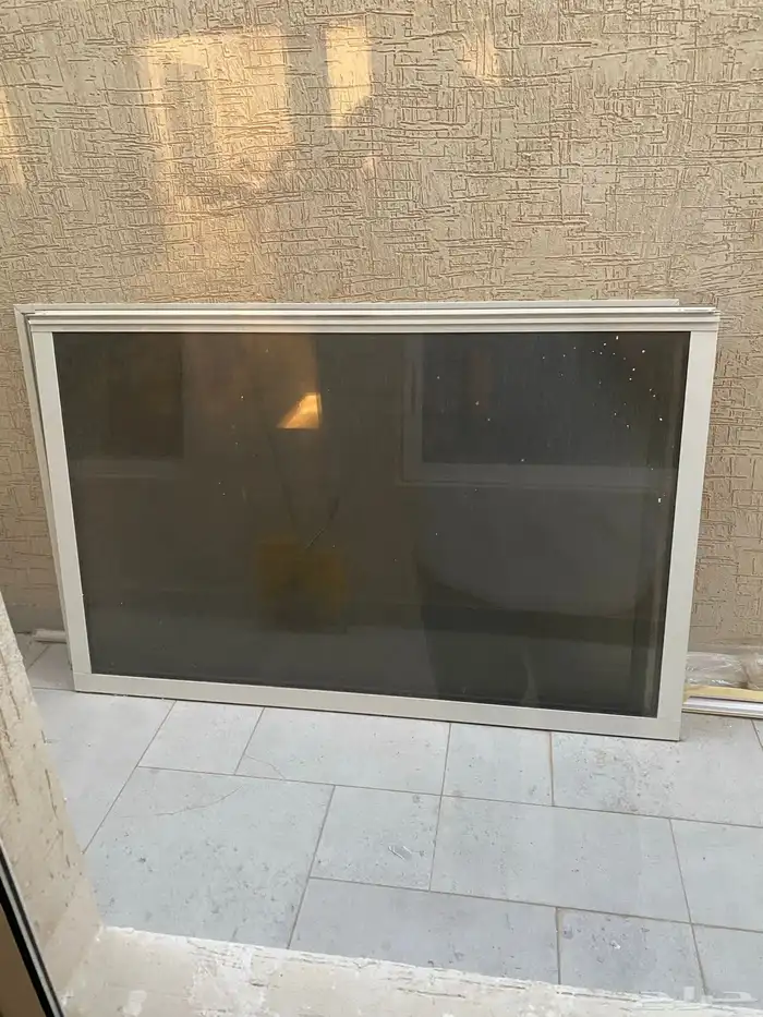 شباك كبير زجاج 0