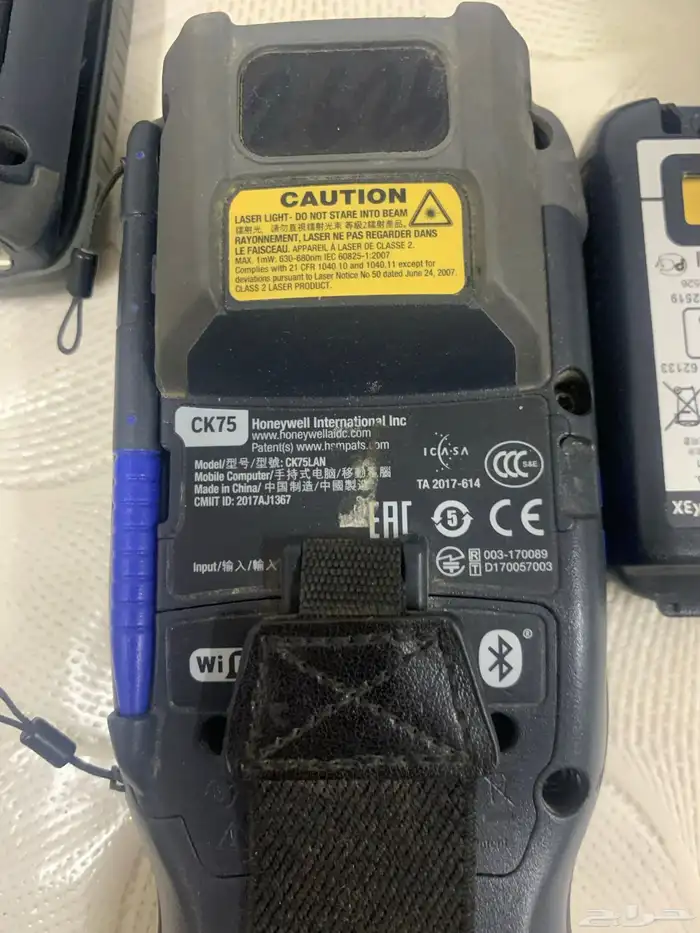 أغراض للتبديل او للبيع طبعت فواتير ودباسة كهربائية ومكبر صوت 25