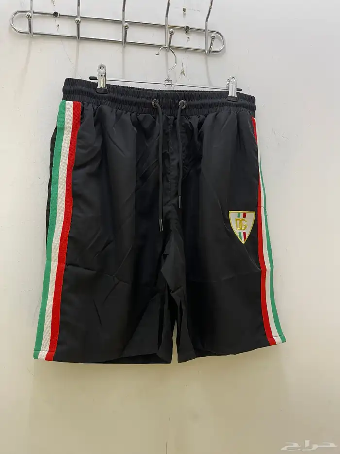 ملابس ماركات 40