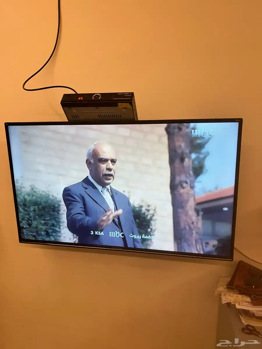 شاشه مستعمل نظيفه شاشات 4
