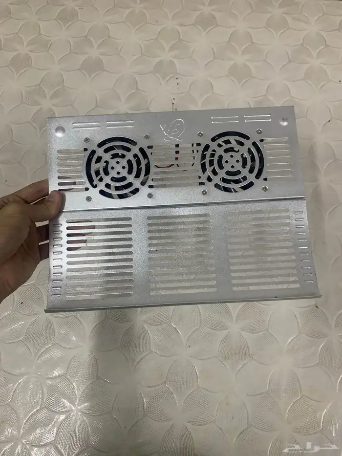 أغراض للتبديل او للبيع طبعت فواتير ودباسة كهربائية ومكبر صوت 32