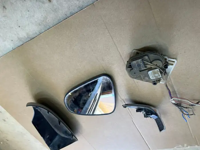 مراية كورولا يسار 2014-2018 اشارة مع ماطور المراية مع غطاء 0