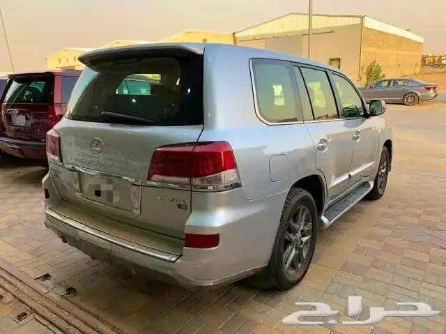 لكزس LX570 2015 5