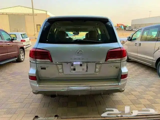 لكزس LX570 2015 3