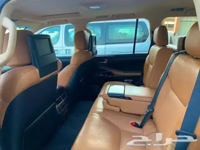 لكزس LX570 2015 9