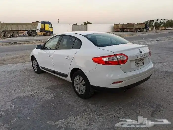 للبيع رينو فلوانس جير عادي موديل 2015 6