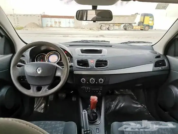 للبيع رينو فلوانس جير عادي موديل 2015 20