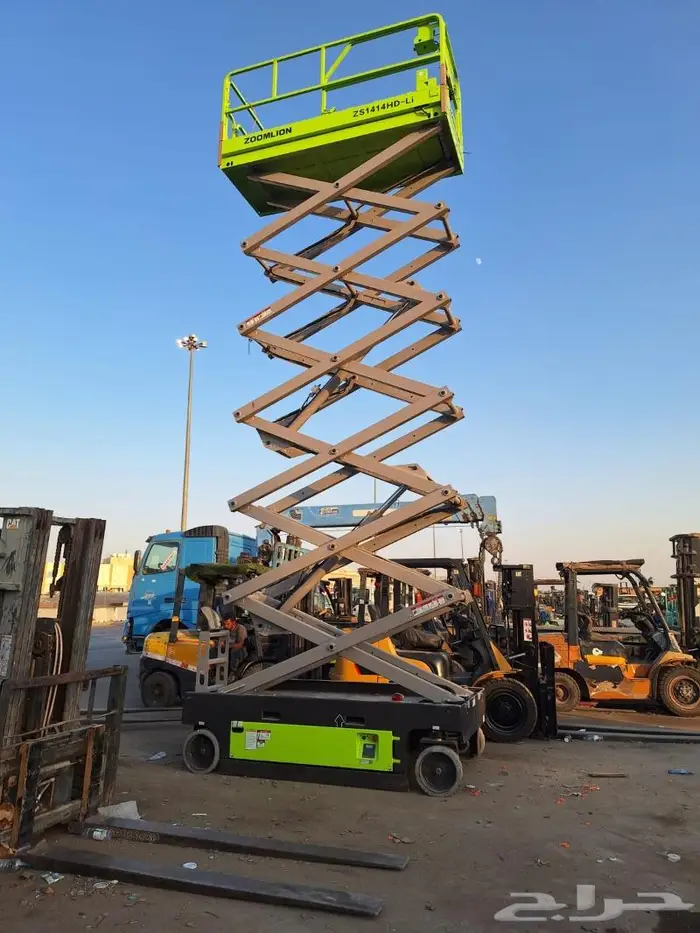 تأجير رافعه مقصيه سيزر لفت سقاله كهربائيه 1