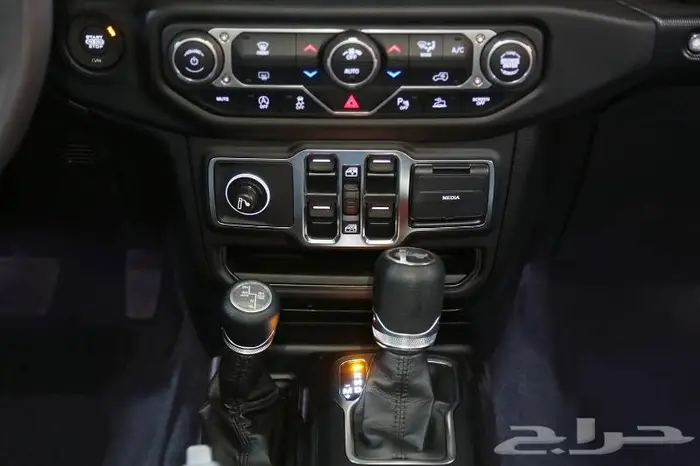 جيب رانجلر سبورت 4 ابواب 2023 - كاش و تمويل 3