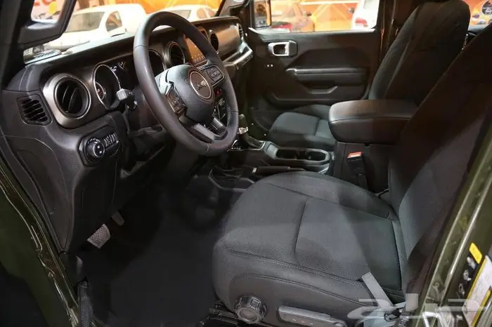 جيب رانجلر سبورت 4 ابواب 2023 - كاش و تمويل 6