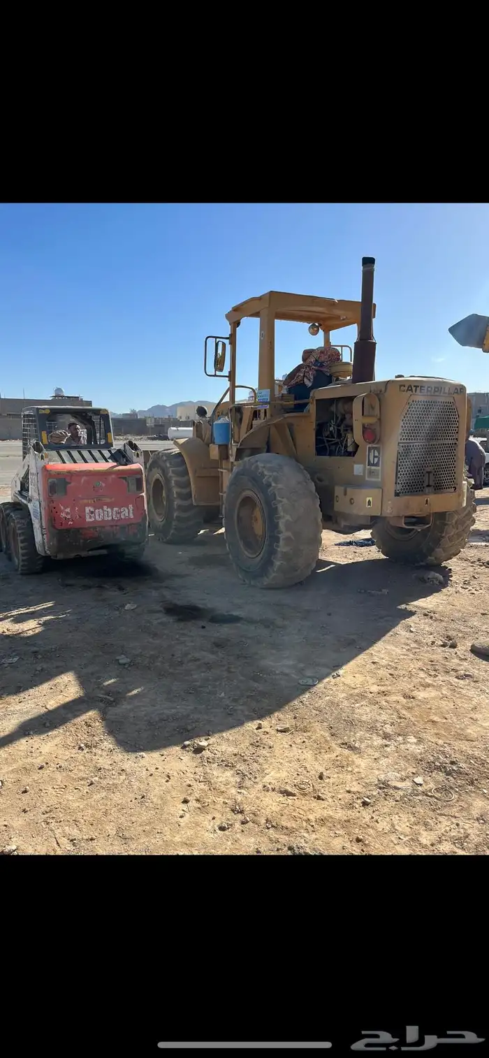 بكلين وقلابات وشيول للإيجار 1