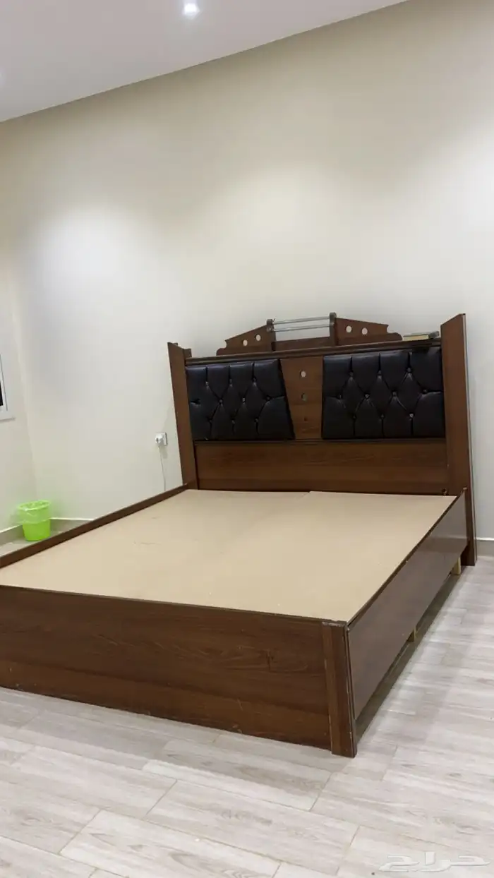 سرير للبيع 0