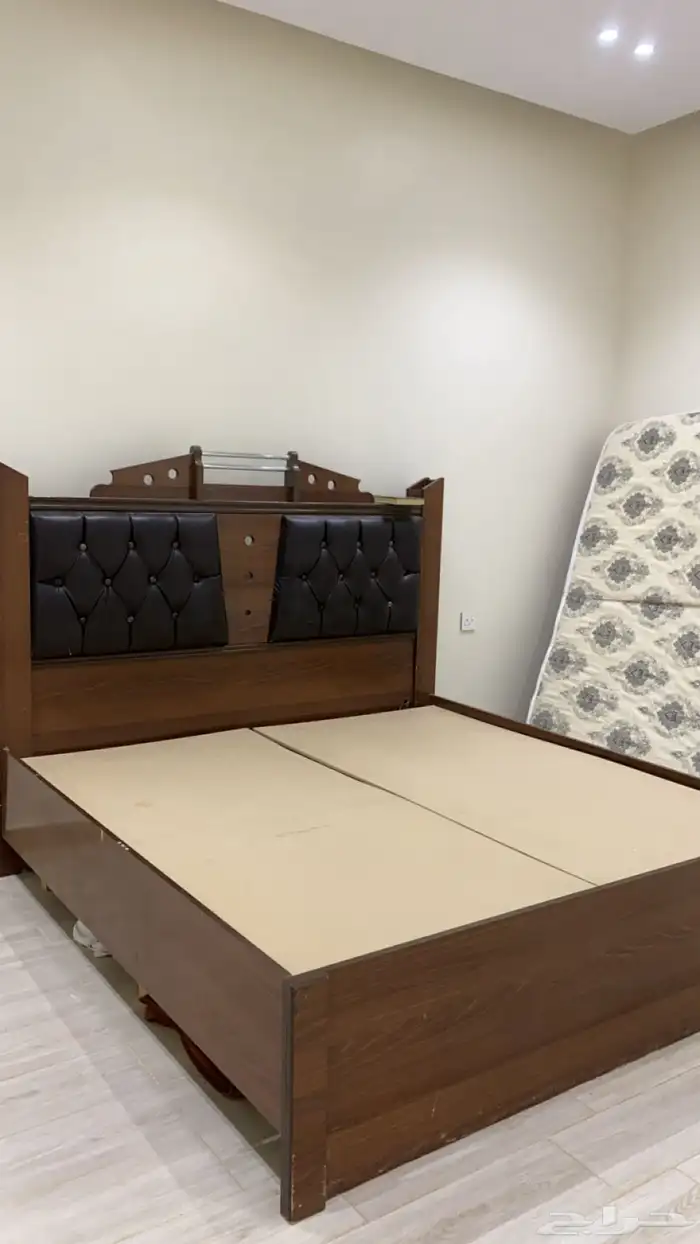 سرير للبيع 1