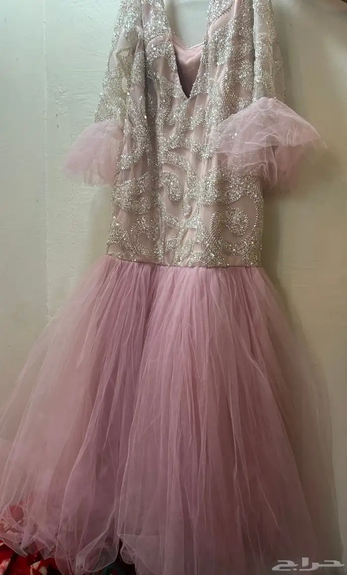 فساتين سهرة لبسه مره واحيد فقط 1