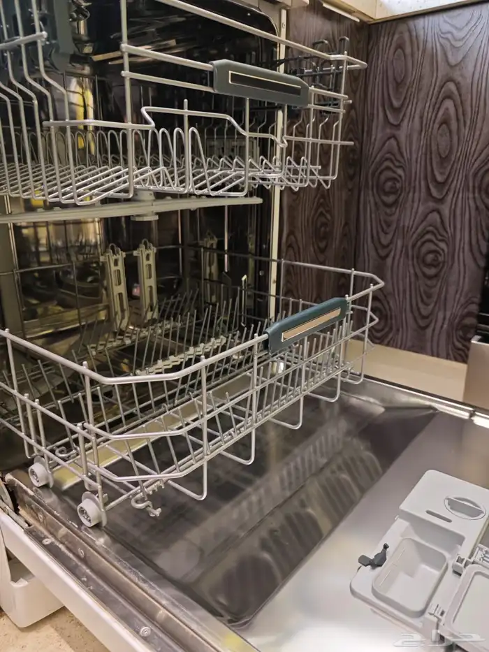 غسالة صحون اريستون Ariston dishwasher 4