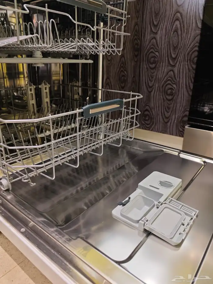 غسالة صحون اريستون Ariston dishwasher 2