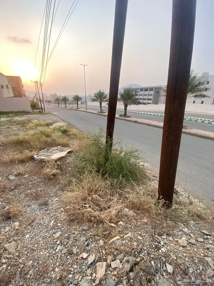 أرض تجاريه للبيع بمحايل شارعين 40 و 30 ب 500 الف 4