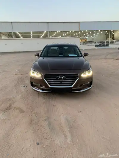 ازيرا 2019 بنزين 4 سلندر 0