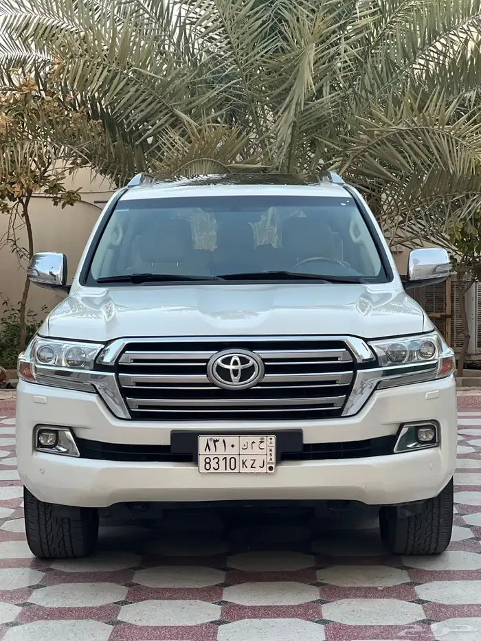 للبيع لاندكروزر VXR1 2016 ((تم البيع)) 0