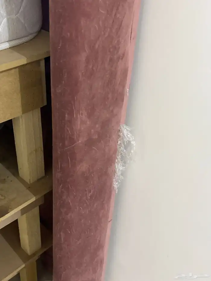 قواعد اسره خشب عددها اربع 0