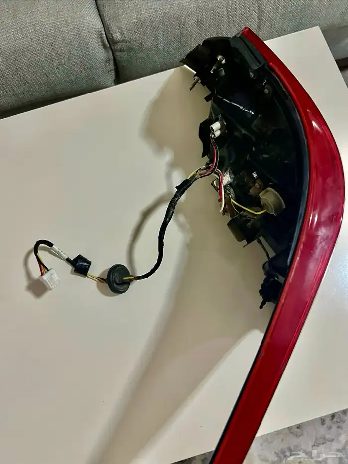 اسطب التيماء 2018 أصلي خلفي يسار مستخدم ونظيف 2