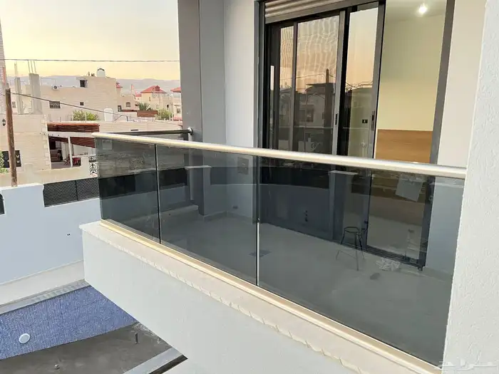 زجاج سيكوريت 11