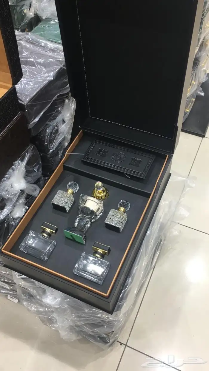 علبة هدية فاخرة من الجلد 23