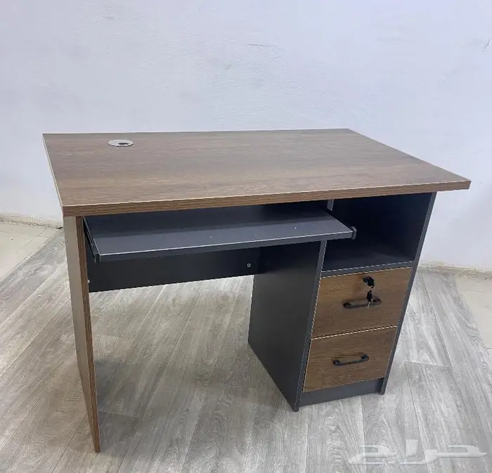 تخفضات مكاتب كراسي  كنب دولاب  طاولات  وحدات عمل  مكتب مدير 15