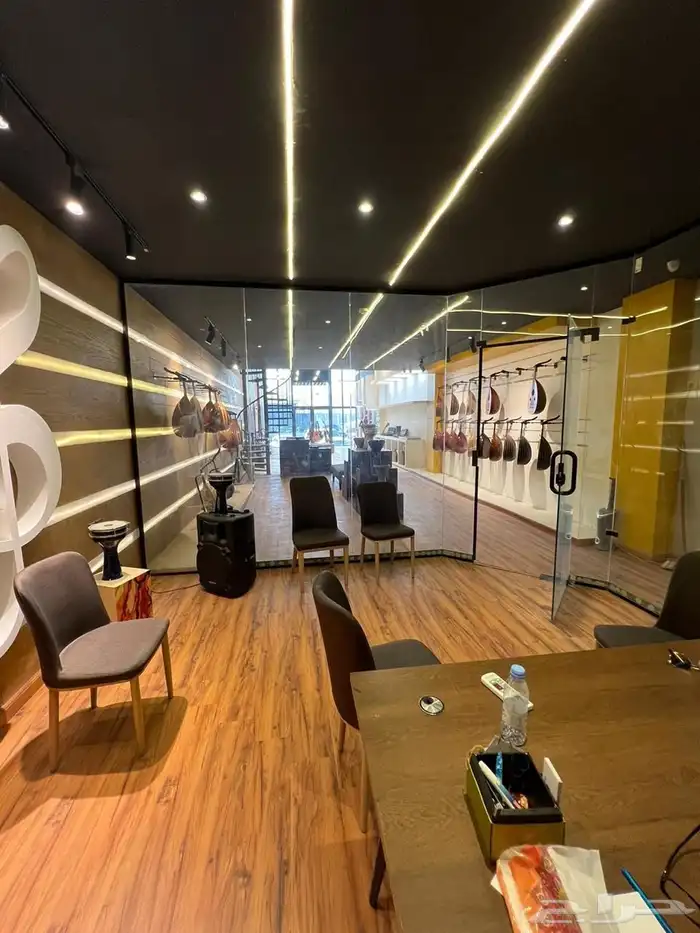 عاجل عاجل عاجل محل للتقبيل على طريق سعود بن فيصل 9