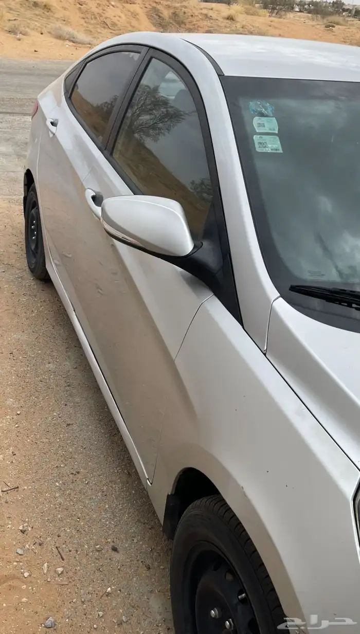 للبيع اكسنت 18 ب 27 5