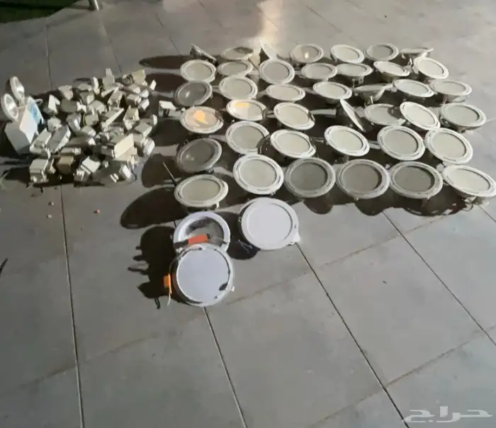 لمبات للبيع 0
