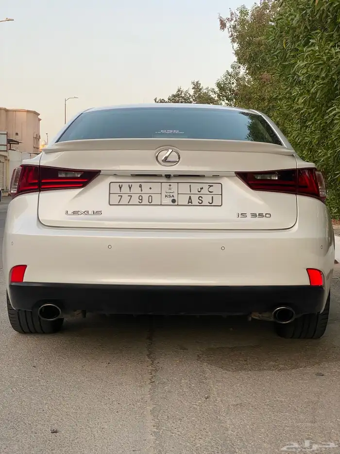 للبيع لكزس is350 11
